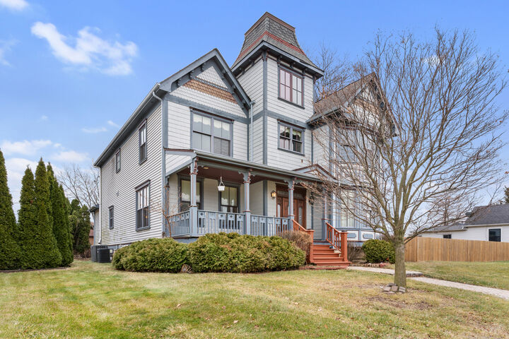 Property Photo:  1009 Walter Street  IL 60439 