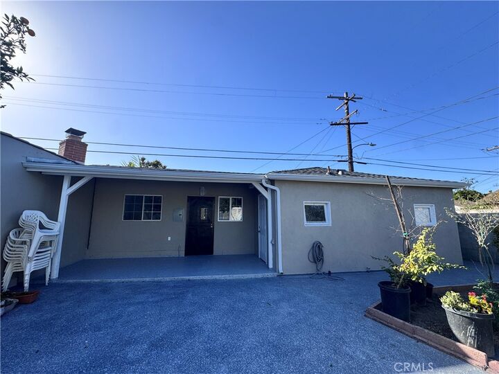 Property Photo:  1001 S Eucalyptus Avenue  CA 90301 