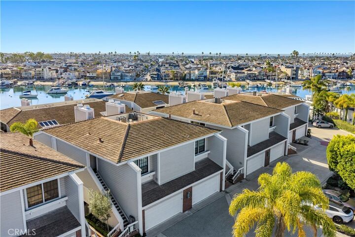 Property Photo:  990 Bayside Cove 609  CA 92660 