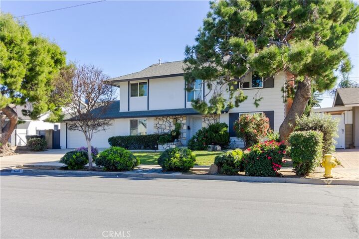 Property Photo:  1330 Limerick Drive  CA 92870 