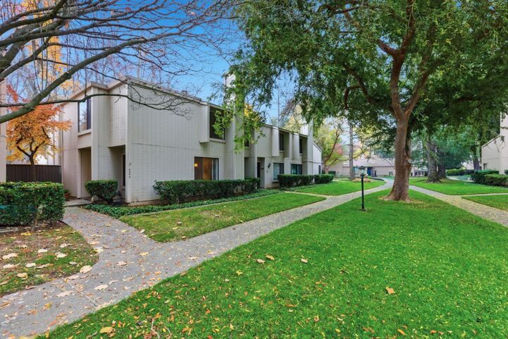 Property Photo:  524 Hartnell Place  CA 95825 
