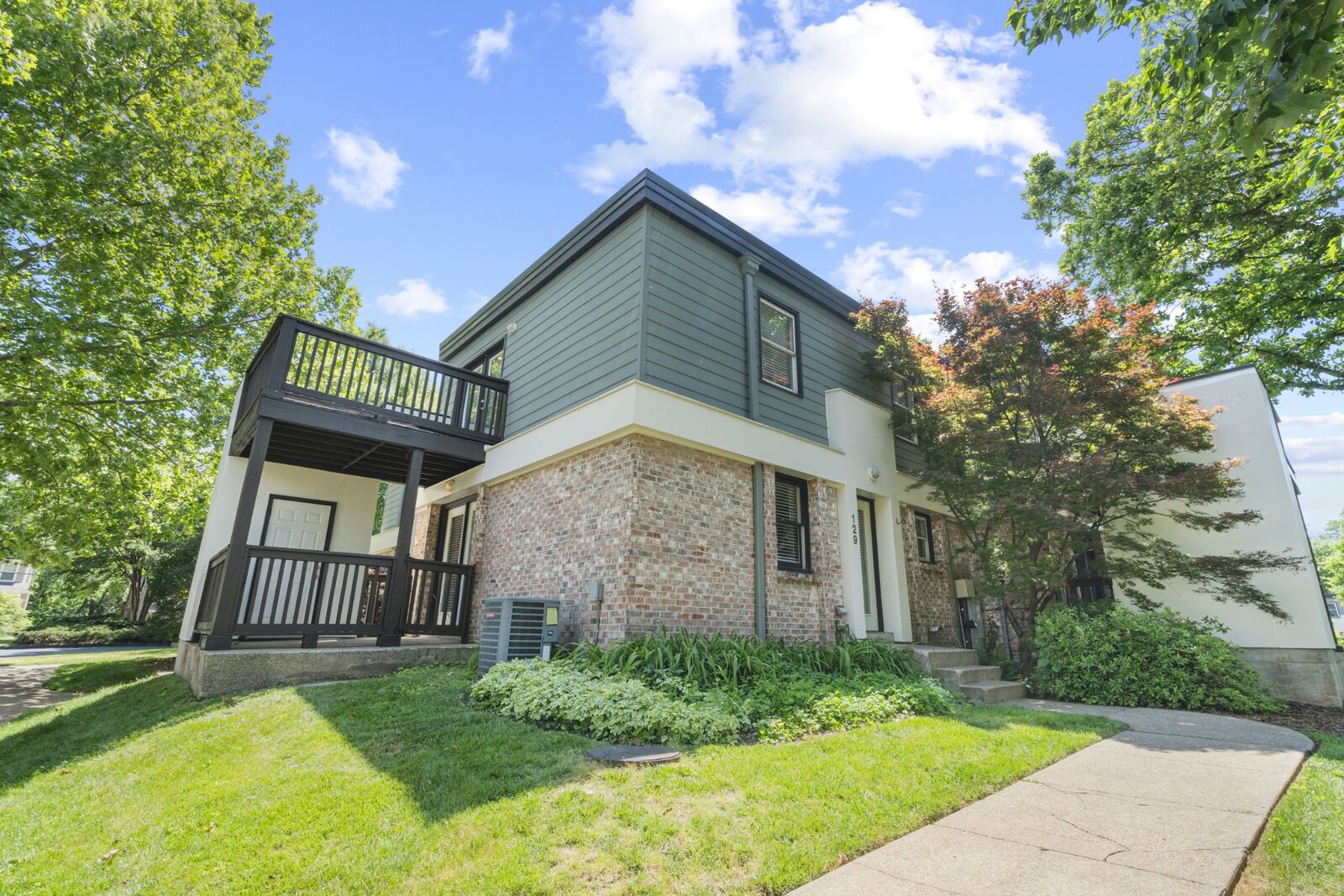 Property Photo:  940 Gale Ln 129  TN 37204 