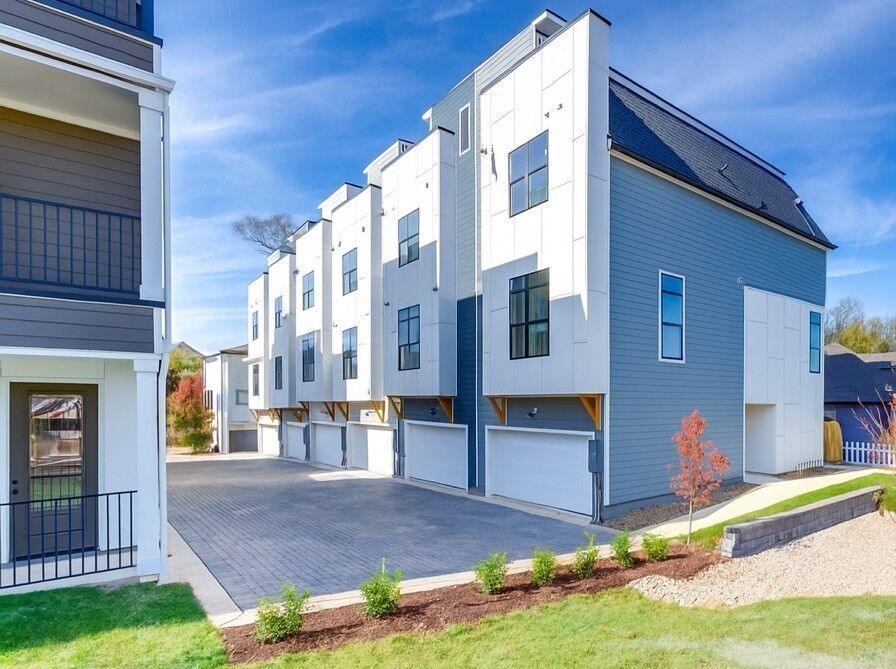 Property Photo:  110D Myrtle St D  TN 37206 