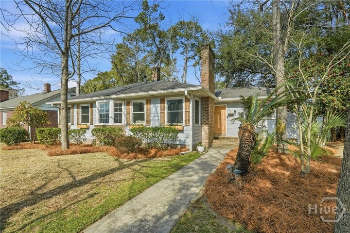 Property Photo: 1504 E 54th Street GA 31404