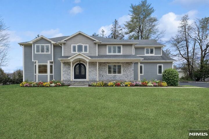 Property Photo:  25 Jones Court  NJ 07648 