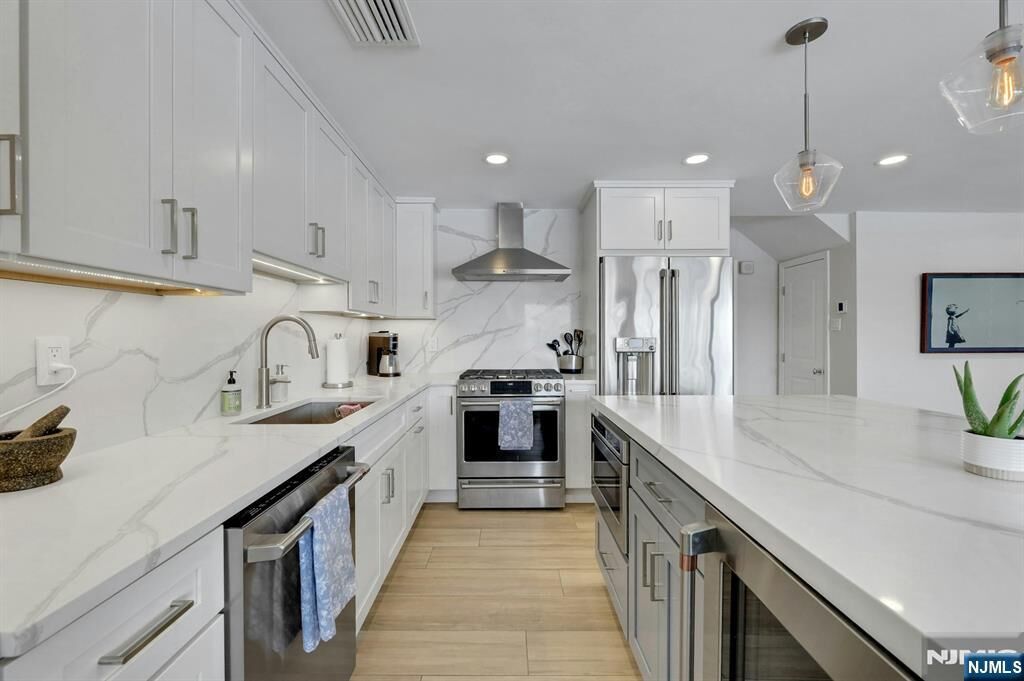 Property Photo: 2 Horizon Road #G-1 NJ 07024