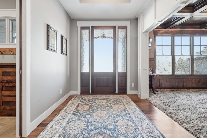 Property Photo:  110 Gleahaven Road  MN 55391 