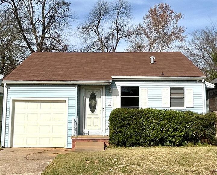 Property Photo:  2824 W Caperton Street  LA 71109 