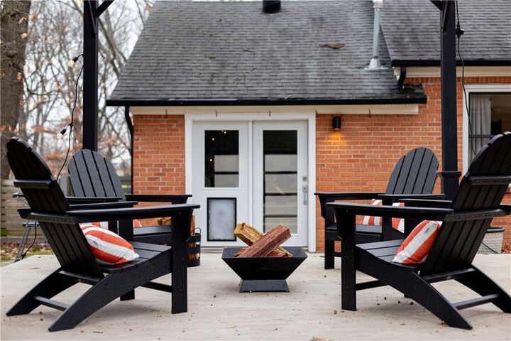 Property Photo:  310 NW J Street  AR 72712 