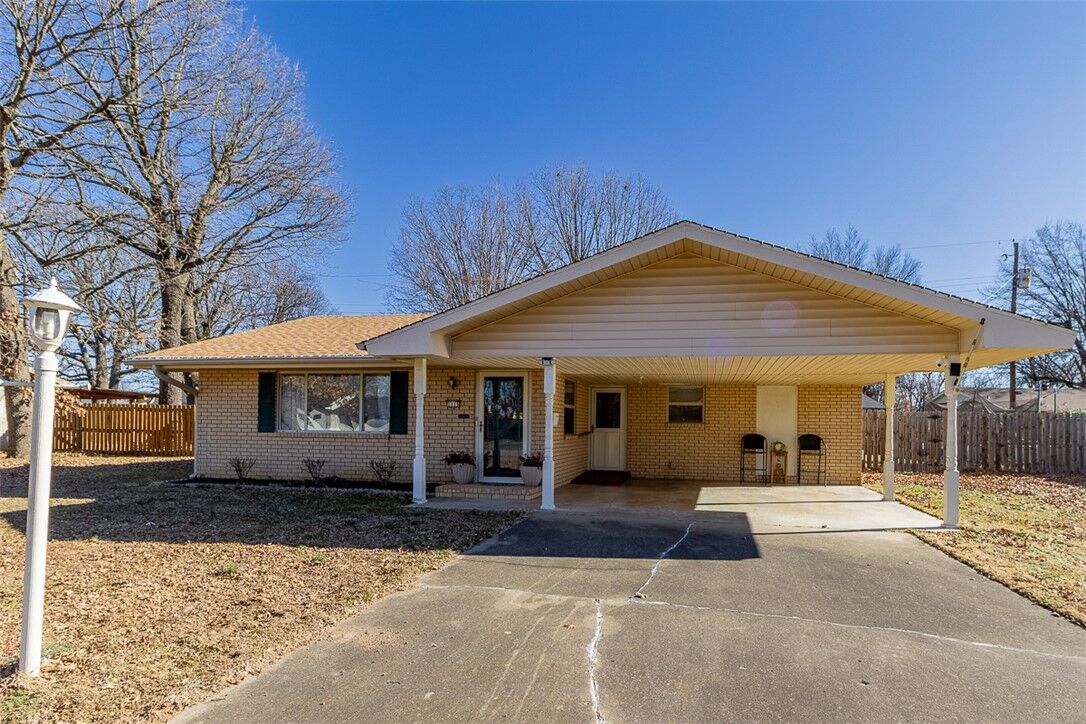 Property Photo:  1115 Cheyenne Trail  AR 72762 
