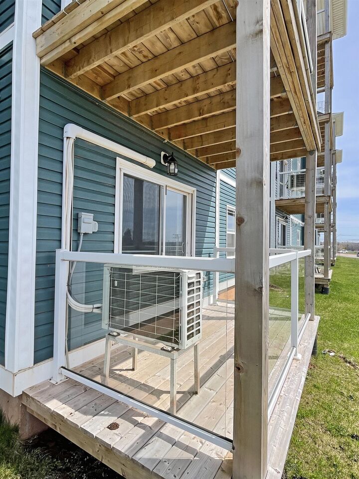 Property Photo:  18 Gilbert Drive 106  PE C1C 0W2 