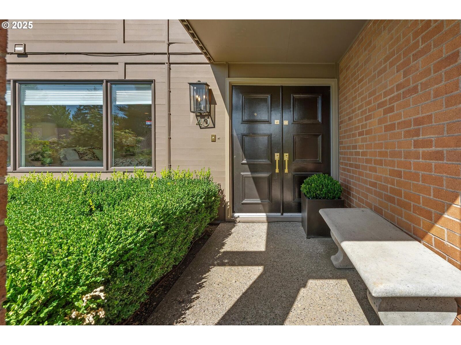 Property Photo:  40 Condolea Ct  OR 97035 