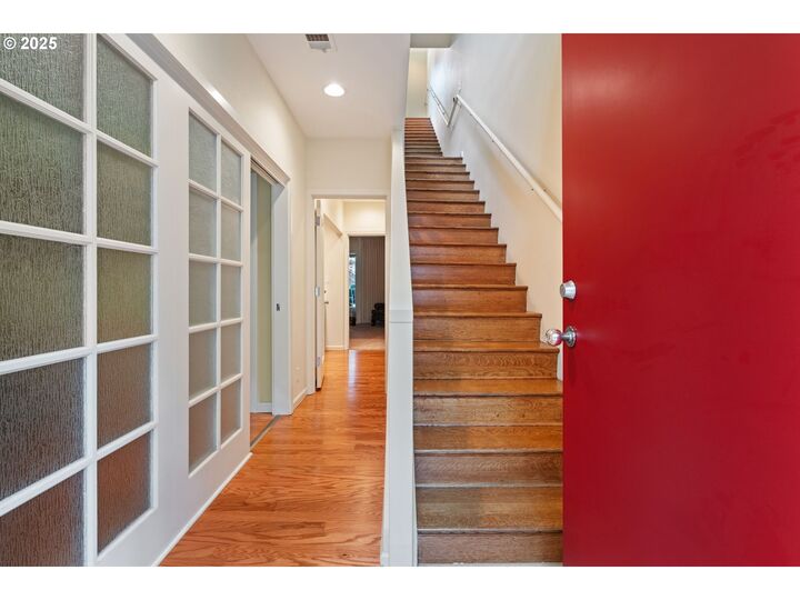 Property Photo:  1135 NW Irving St  OR 97209 