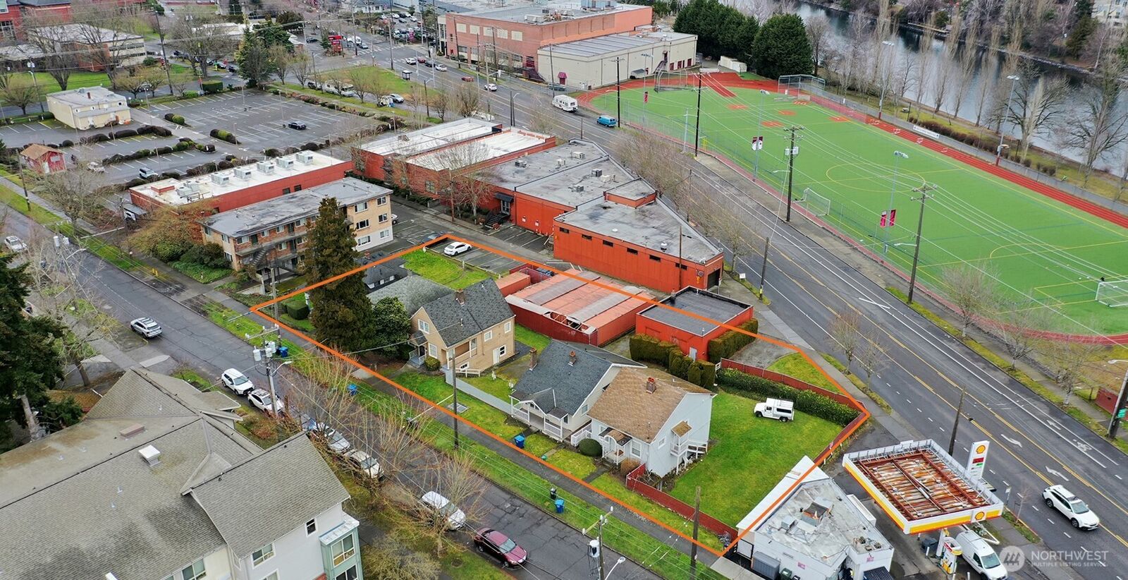 Property Photo:  14  , 18, 22-30 W Cremona St  WA 98119 