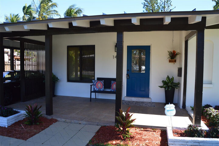 Property Photo:  1430 NE 16th Avenue  FL 33304 