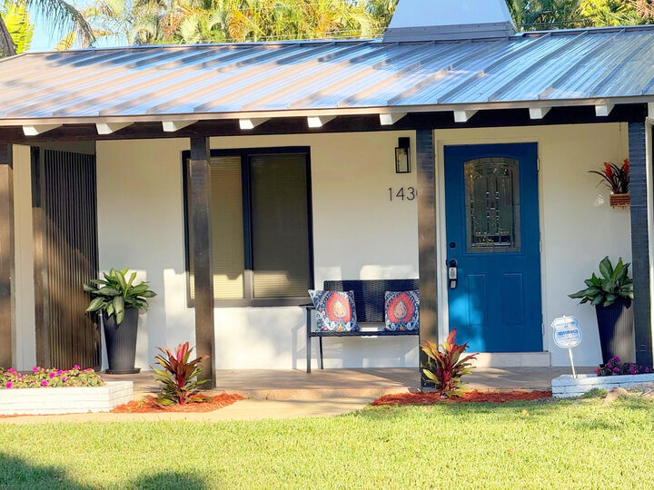 Property Photo:  1430 NE 16th Avenue  FL 33304 