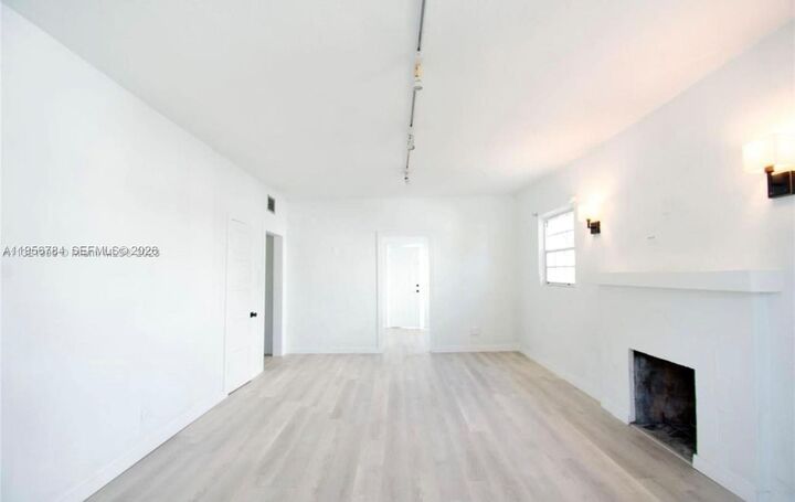 Property Photo:  3304 S Le Jeune Rd 3304  FL 33134 