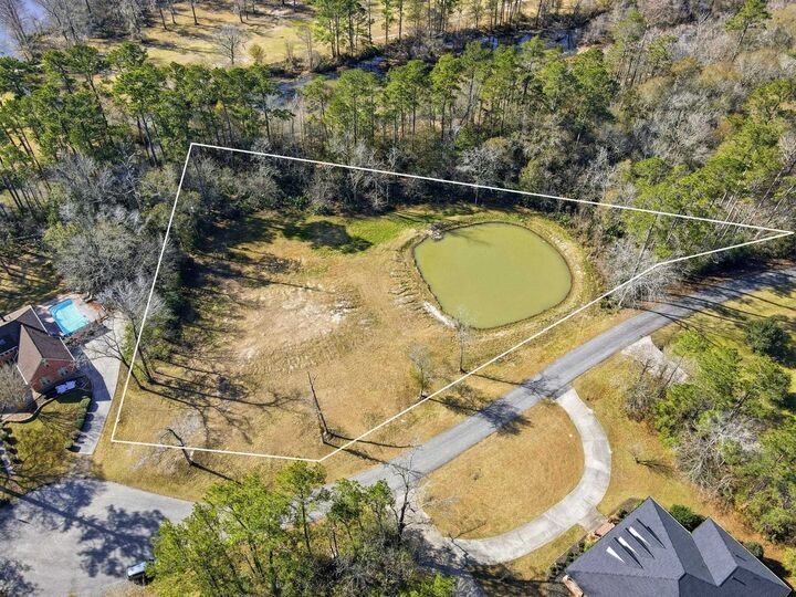 Property Photo:  1301 Lakeview  TX 77659 