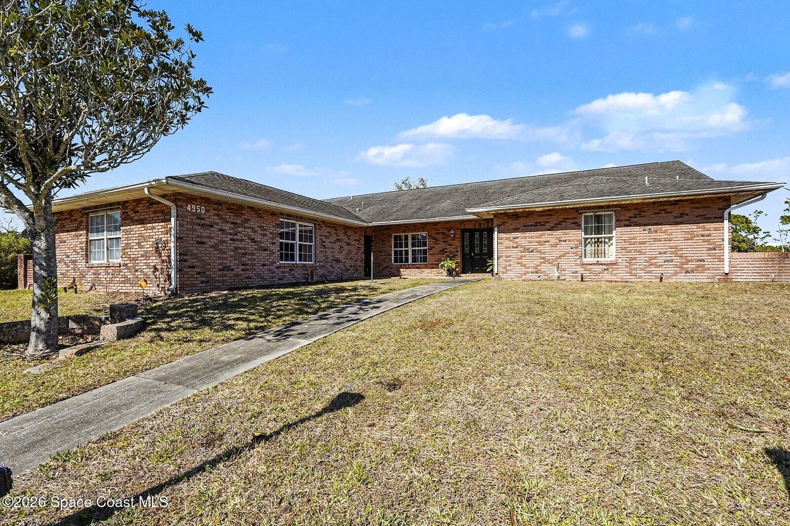 Property Photo:  4950 Country Place  FL 32949 