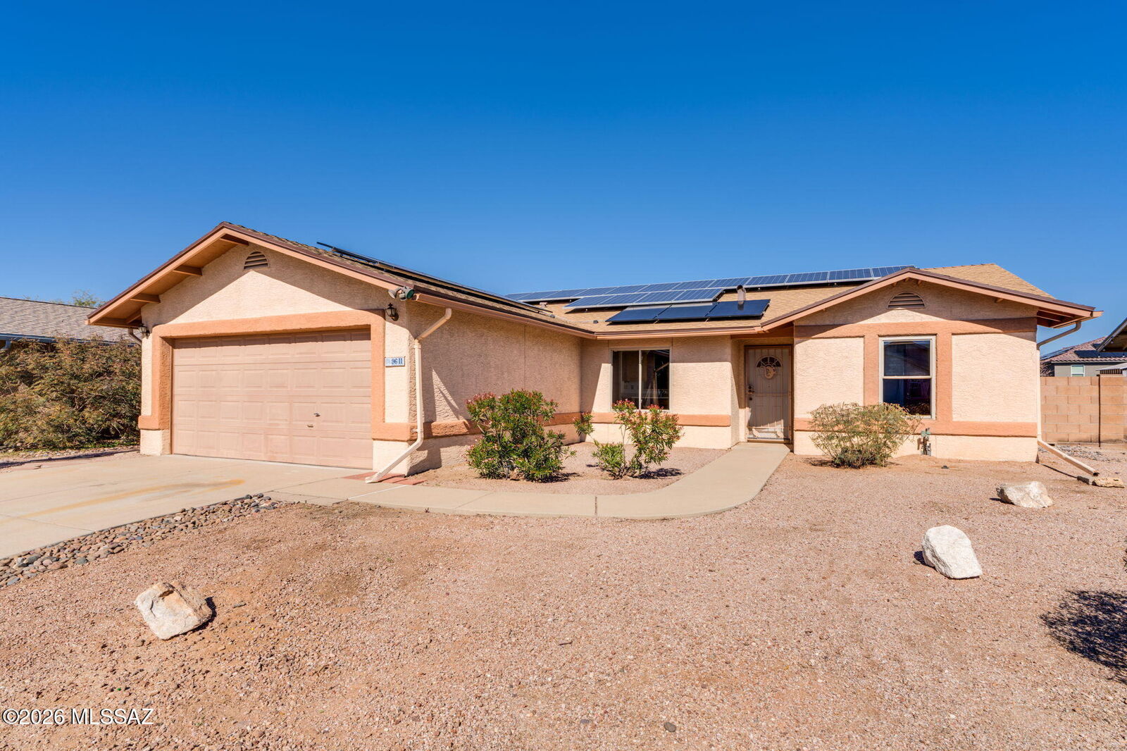 Property Photo:  9611 E Caldwell Drive  AZ 85747 