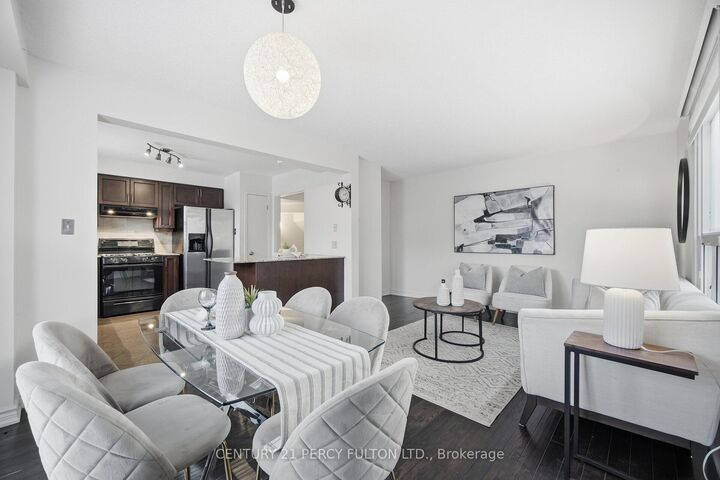 Property Photo:  1302 Ferncliff Circle  ON L1X 1W7 