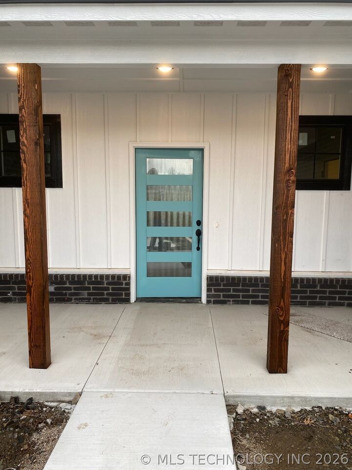 Property Photo:  21481 S 4190 Road  OK 74019 