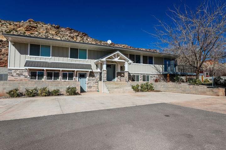 Property Photo: 422 W Buckeye Reef Rd UT 84746