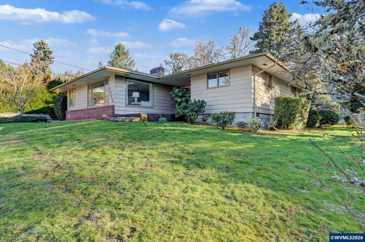 Property Photo:  1260 Acacia Dr S  OR 97302 