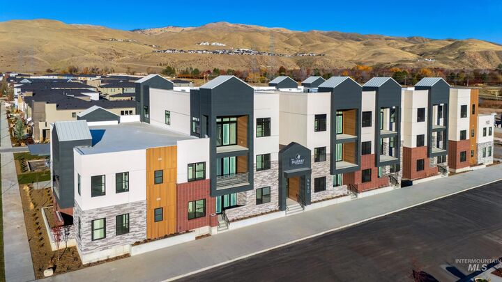 Property Photo: 4430 E Haystack St 202 ID 83716