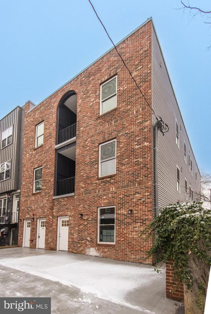 Property Photo:  315 N Preston Street 202  PA 19104 