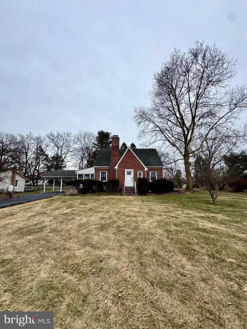 Property Photo:  927 Hamilton Street  PA 17013 