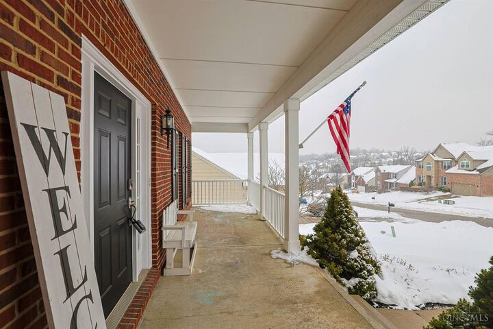 Property Photo:  6864 Ruwes Oak Drive  OH 45248 