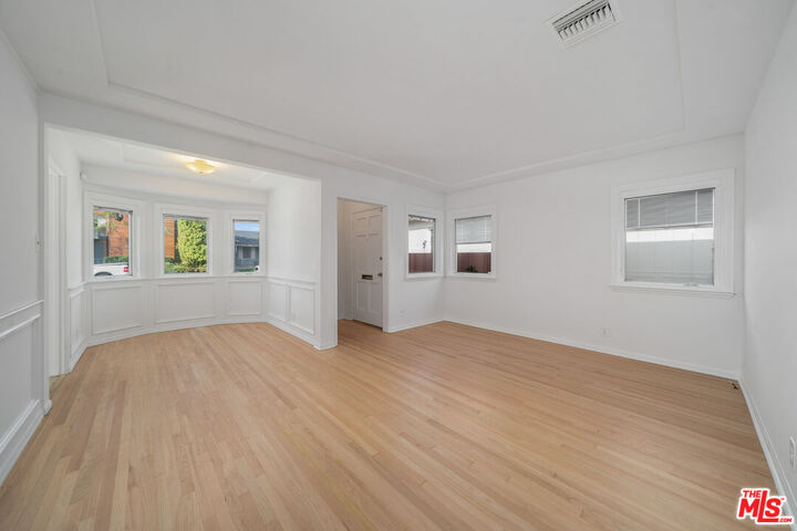 Property Photo:  1142 Garfield Ave  CA 90291 