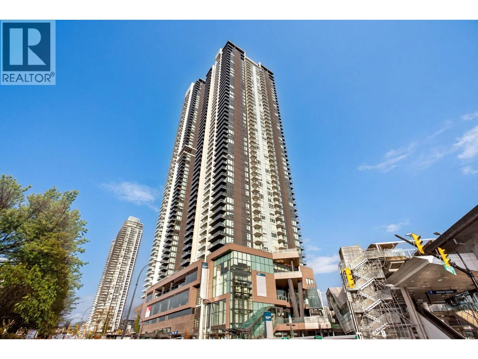 Property Photo:  2186 Gilmore Avenue 3706  BC V5C 0N7 