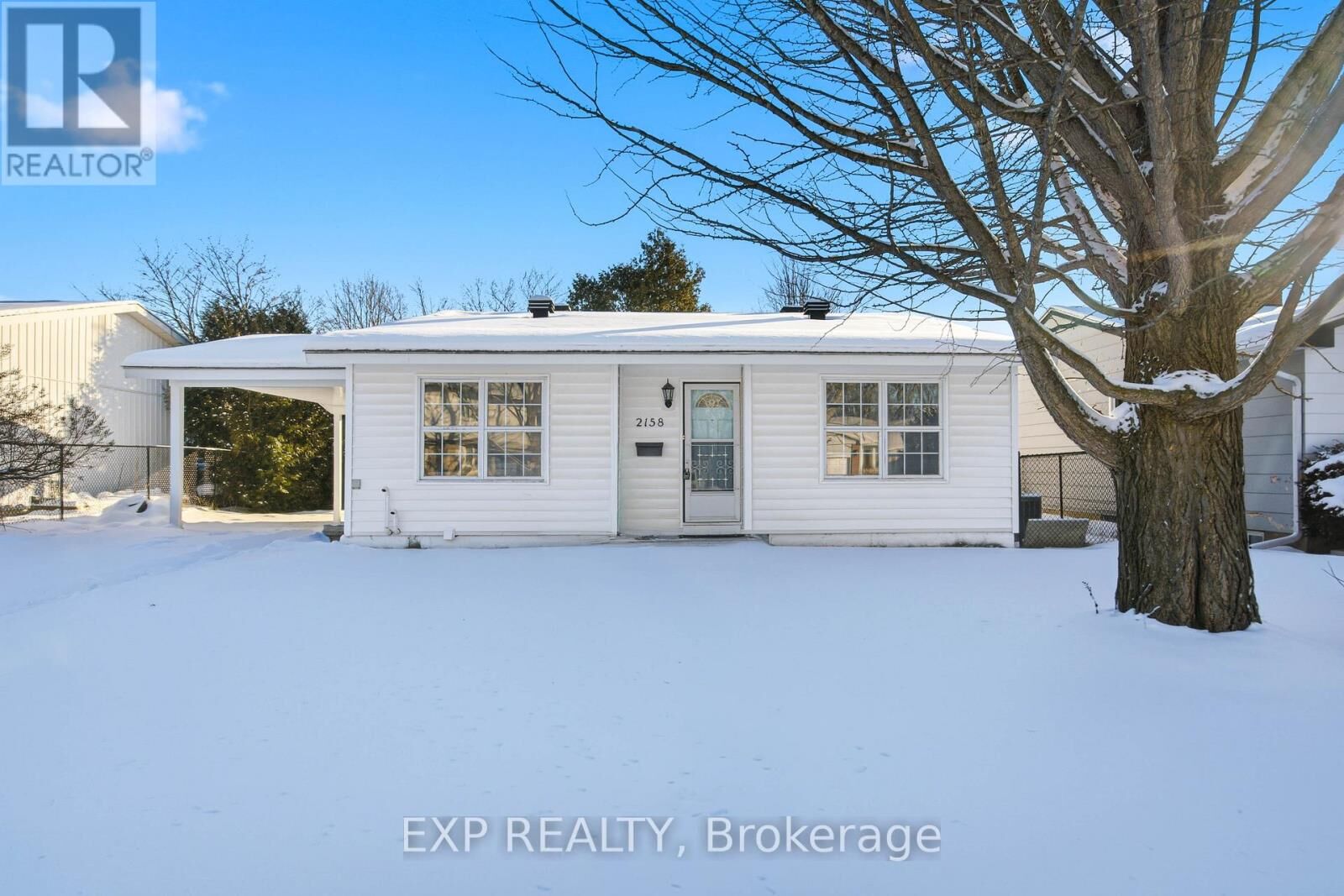Property Photo:  2158 Fillmore Crescent  ON K1J 6A4 
