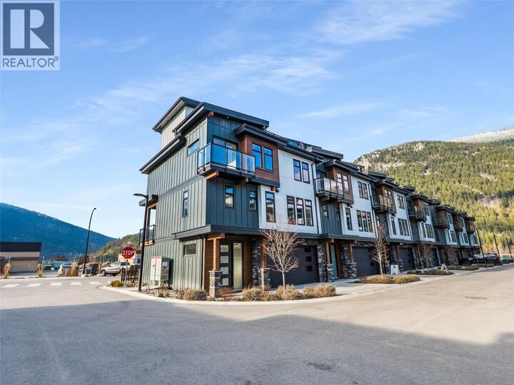 Property Photo:  910 Lakeside Drive 107  BC V1L 6G3 