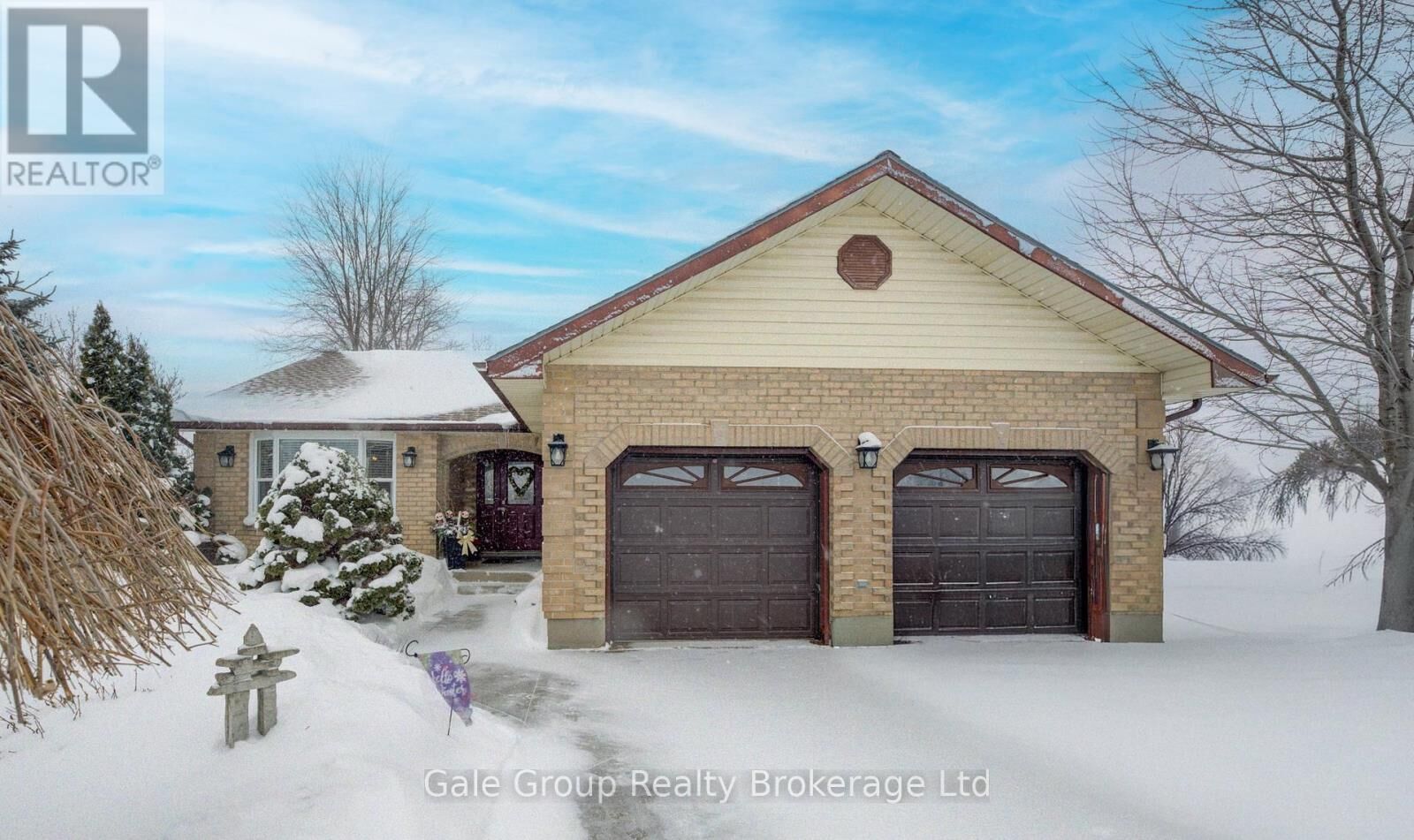 Property Photo:  34381 Denfield Road  ON N0M 2S0 