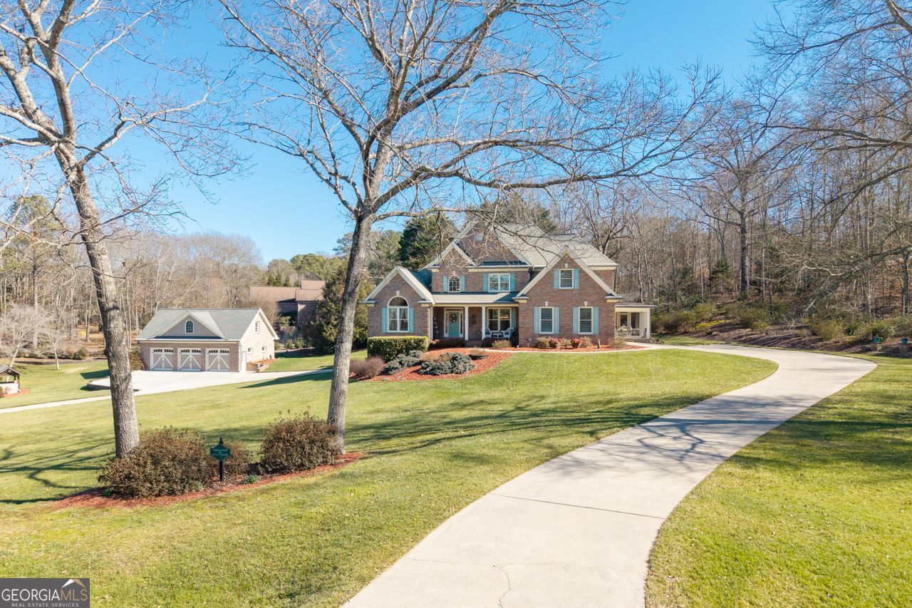 Property Photo:  8015 Hurakan Creek Crossing  GA 30028 