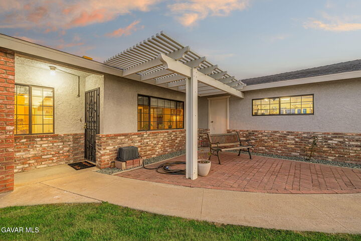 Property Photo:  41620 55th Street W  CA 93536 