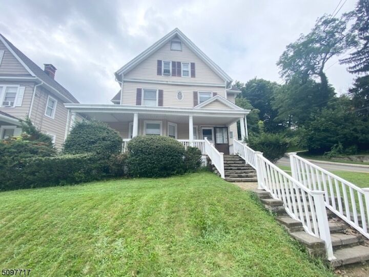 Property Photo:  134 Washington St 1  NJ 07960 