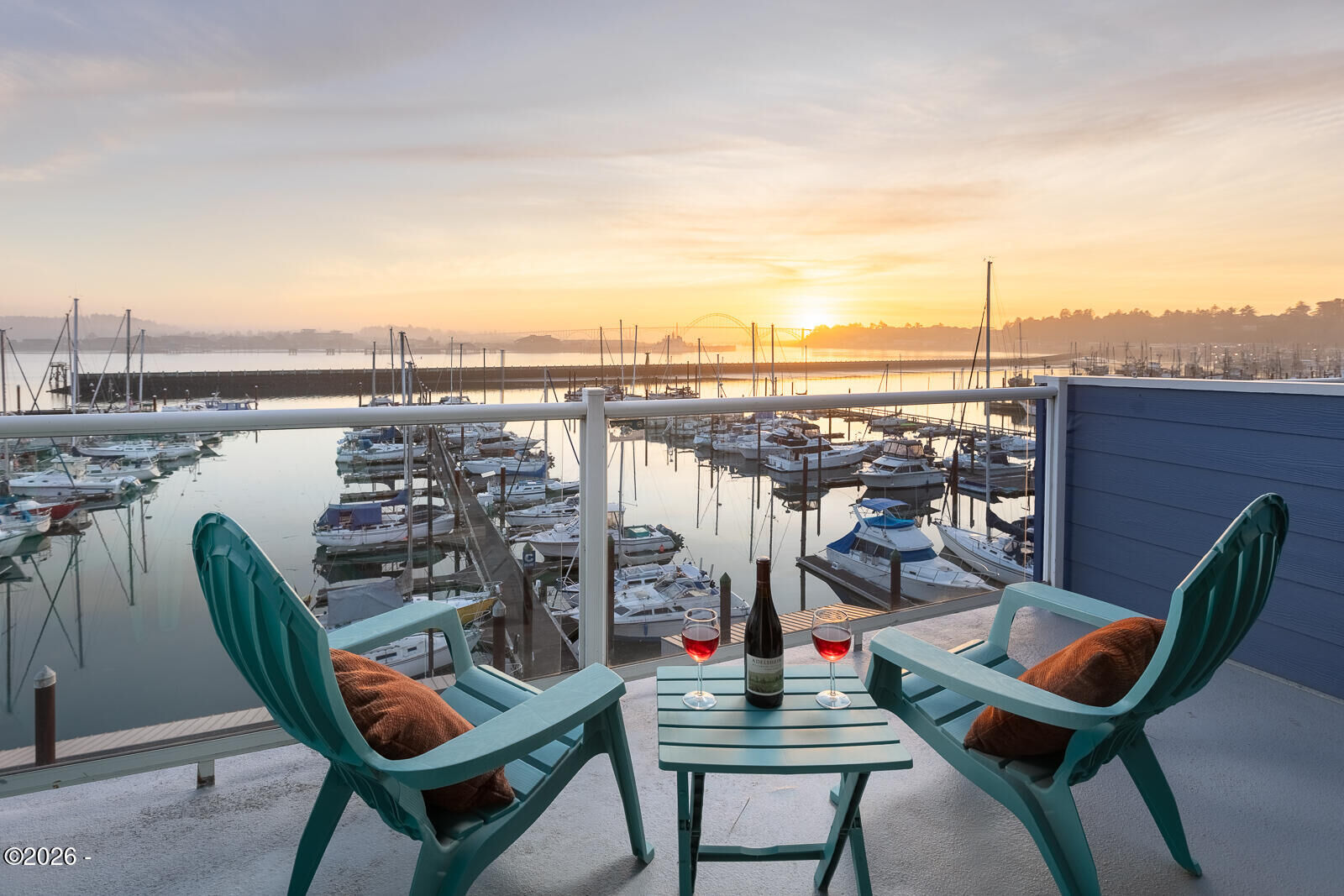 Property Photo: 890 SE Bay Boulevard 305 OR 97365