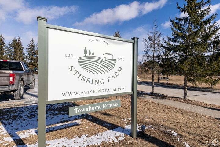 Property Photo:  53 Hillside Road  NY 12567 