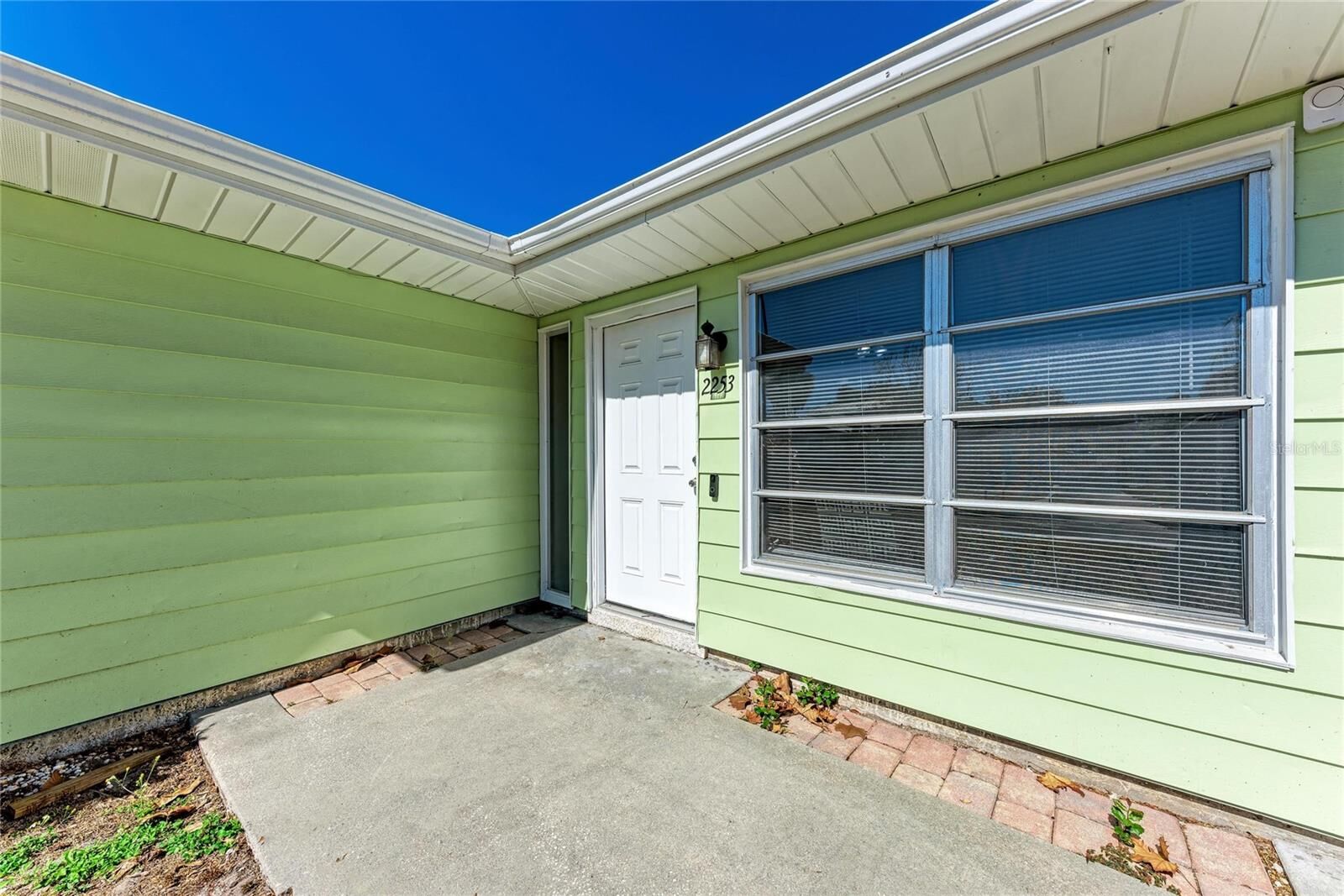 Property Photo: 2253 Arlington Street FL 34239