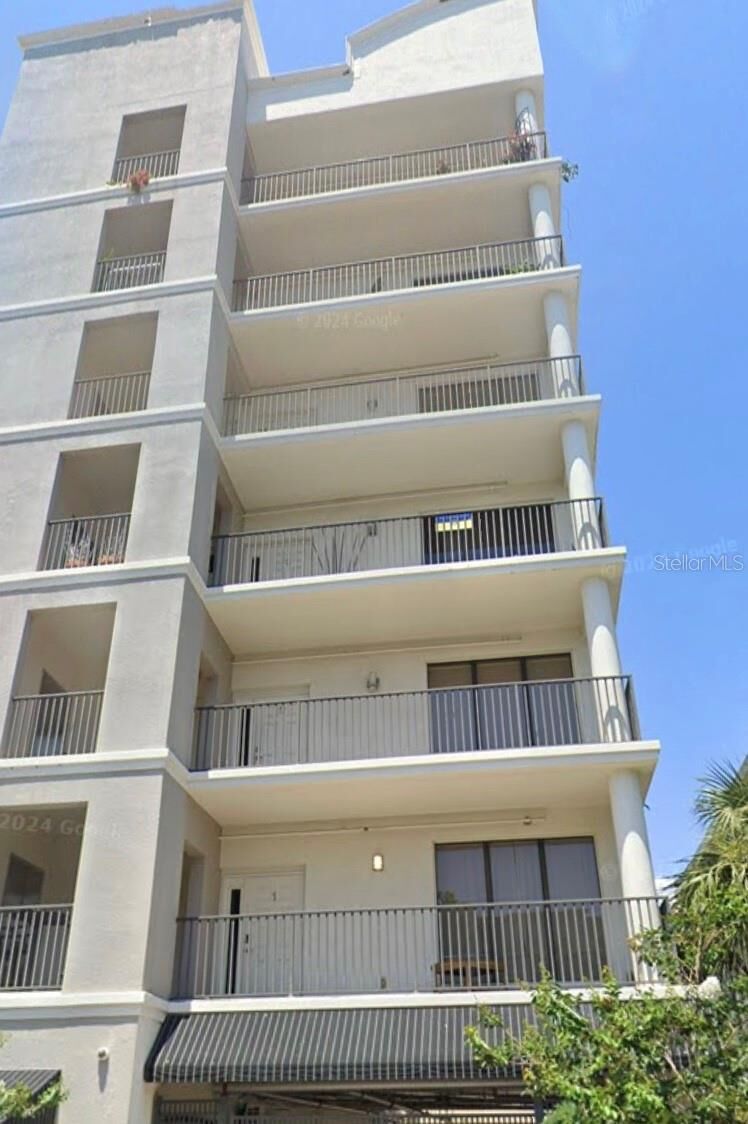Property Photo:  341 5th Street S 4  FL 33701 