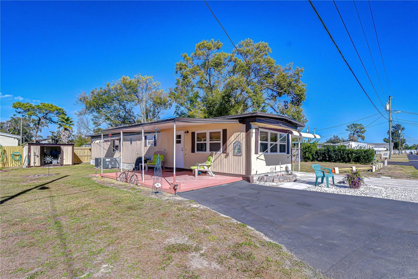 Property Photo:  39107 Hillcrest Drive  FL 33542 