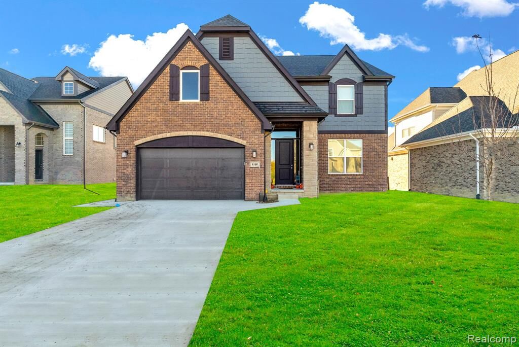 Property Photo:  4075 Blossom Drive  MI 48314 