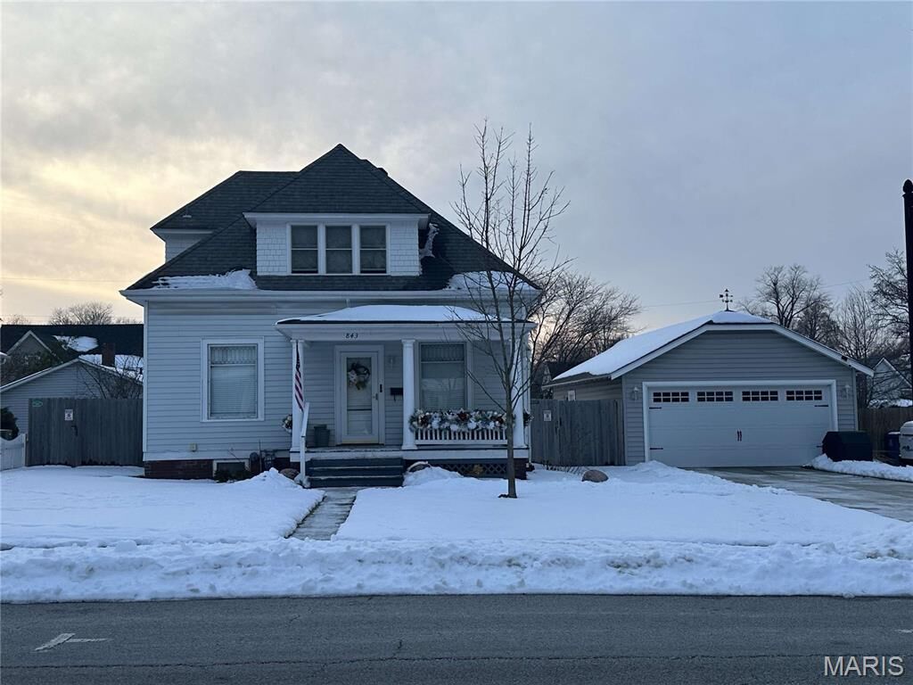 Property Photo:  843 Madison Avenue  IL 62025 