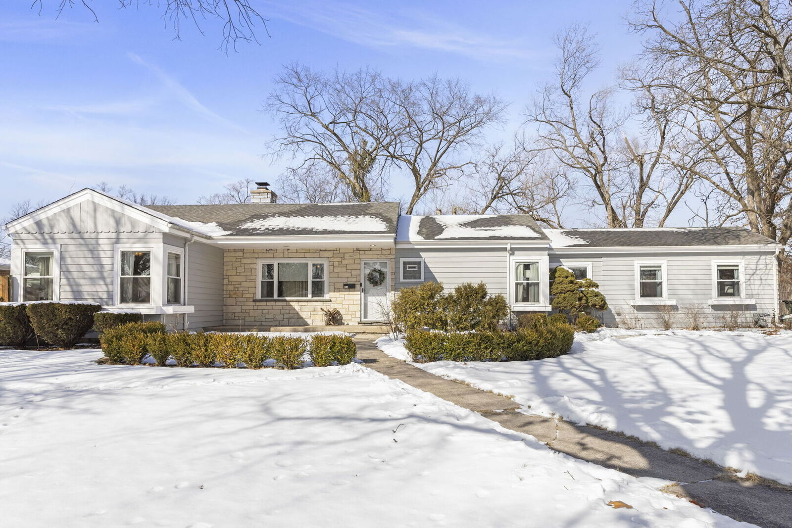 Property Photo:  3100 Longfellow Avenue  IL 60429 