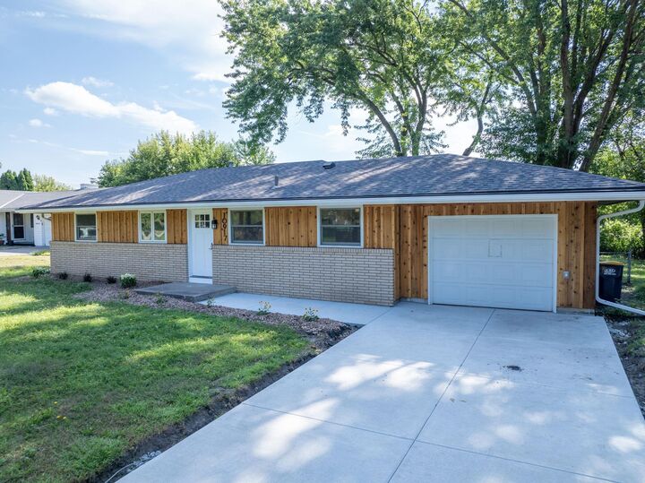 Property Photo:  10917 Southview Drive  MN 55337 