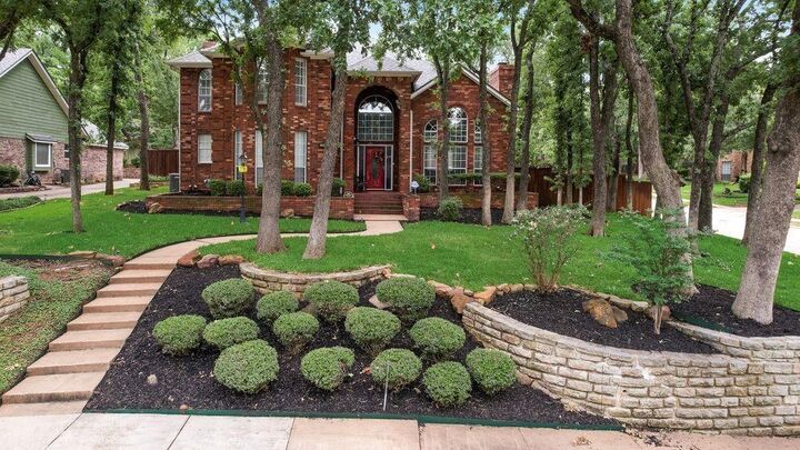 Property Photo: 2805 Pine View Drive TX 76051